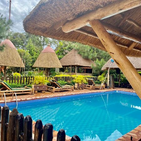 Elite Backpackers Services Masaka Buitenkant foto