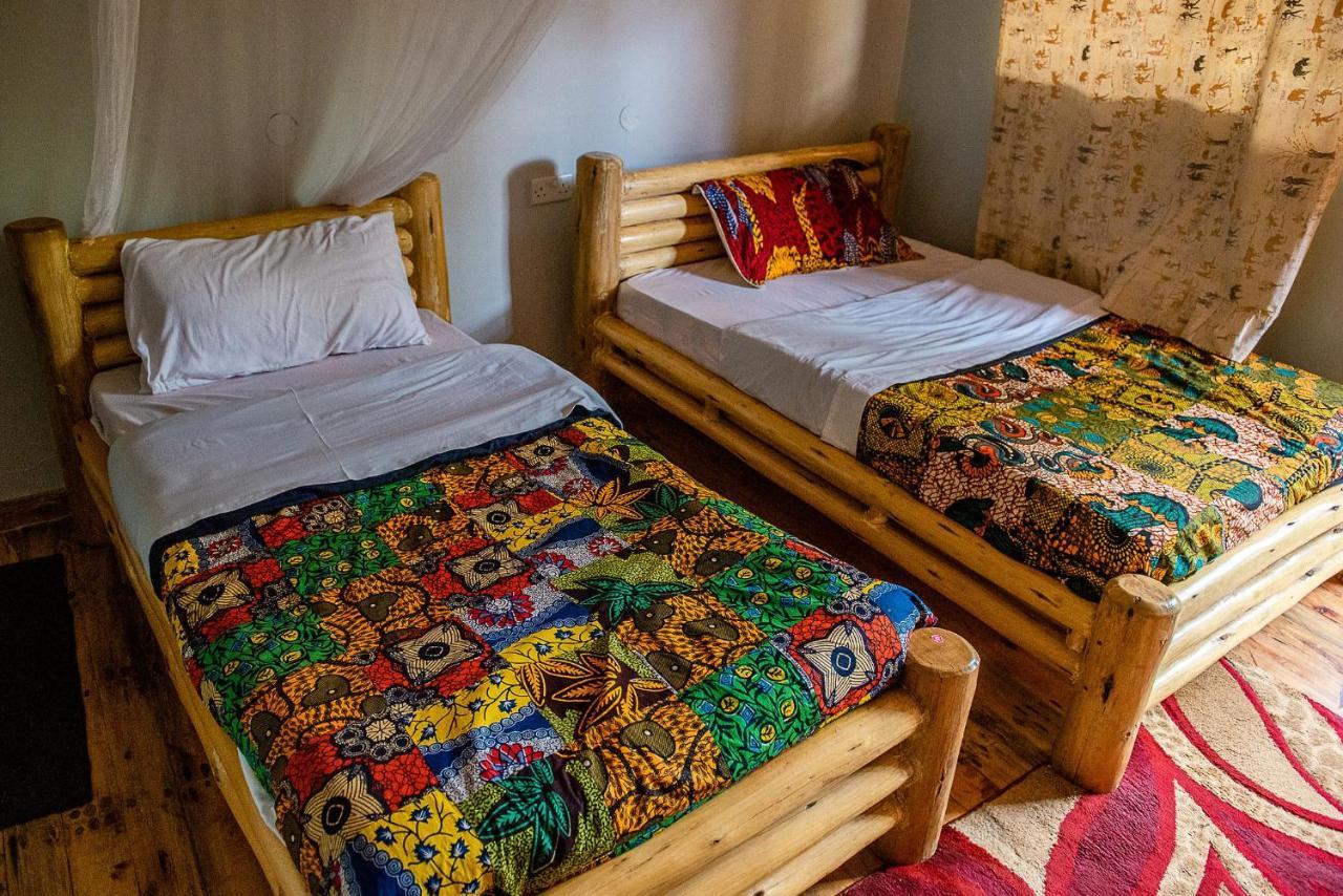 Elite Backpackers Services Masaka Buitenkant foto