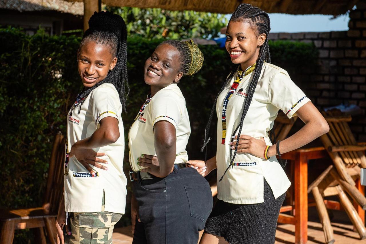 Elite Backpackers Services Masaka Buitenkant foto