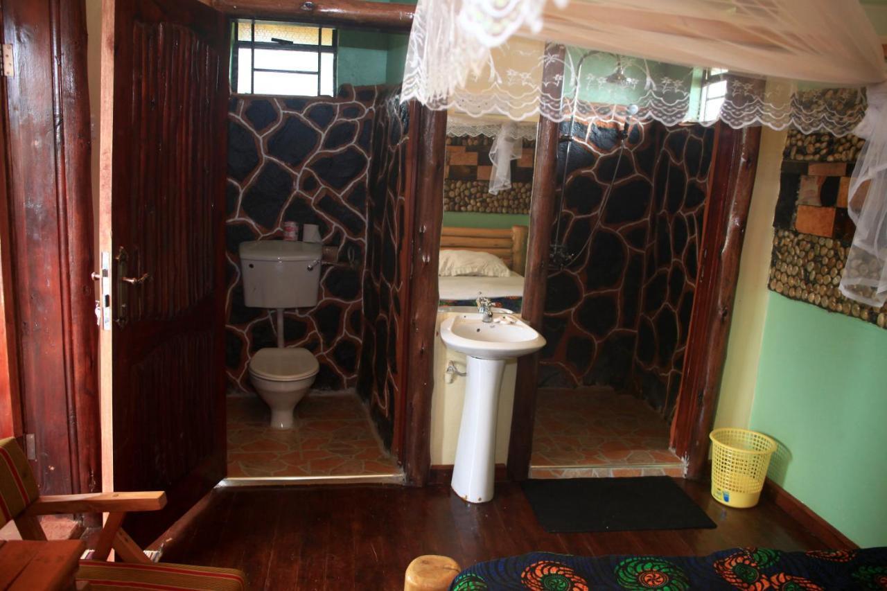 Elite Backpackers Services Masaka Buitenkant foto