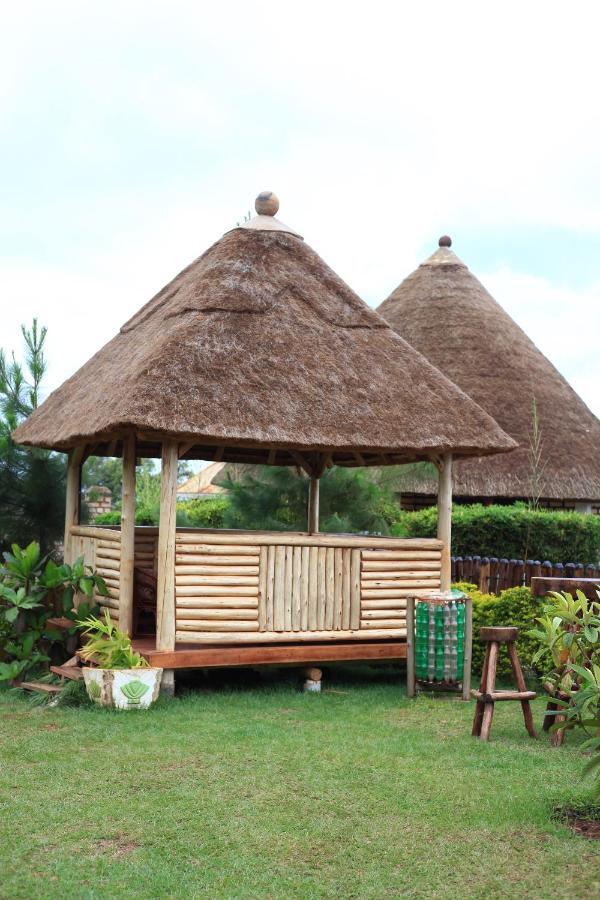 Elite Backpackers Services Masaka Buitenkant foto