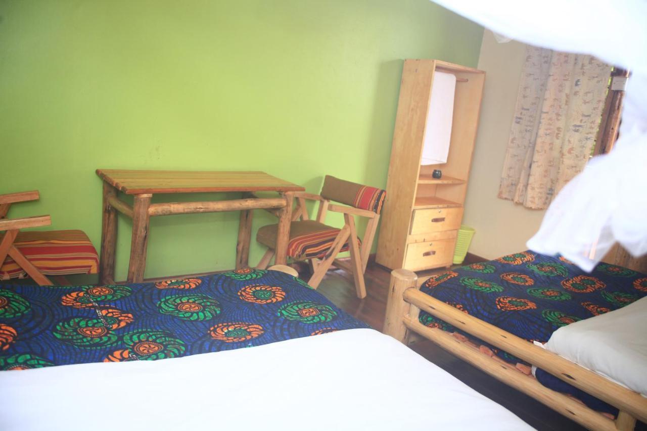 Elite Backpackers Services Masaka Buitenkant foto